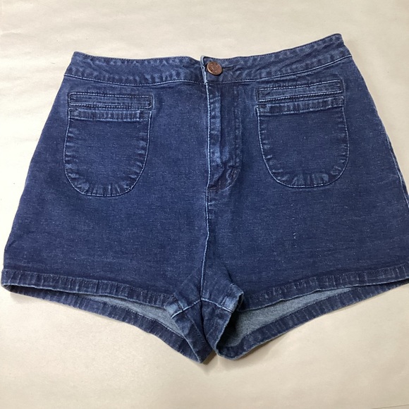 BDG Pants - BDG High Rise Shorts Sz 29